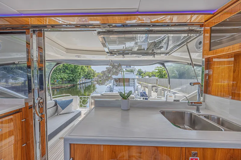Slide: The Image of Riviera 6000 Motor Yacht 2021 - 6073750