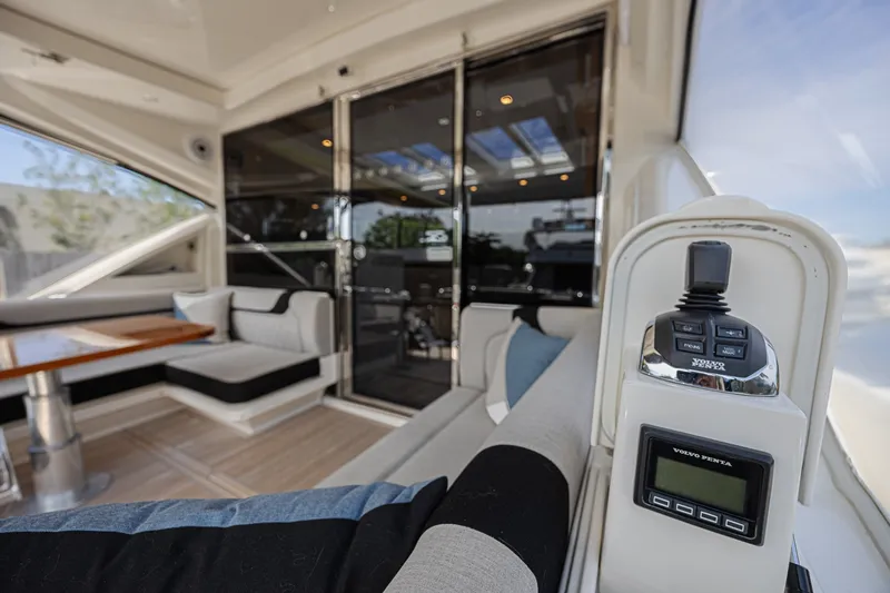 Slide: The Image of Riviera 6000 Motor Yacht 2021 - 6073745