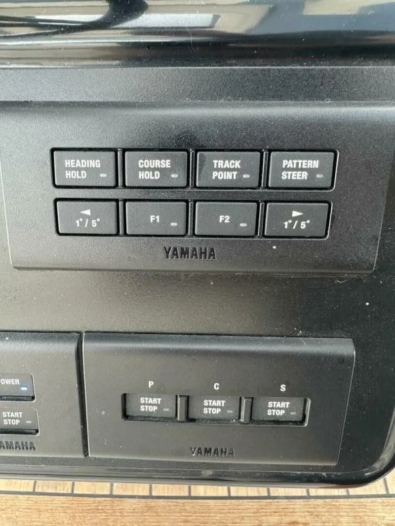 Slide: The Image of Robalo R360 2023 - 5477471