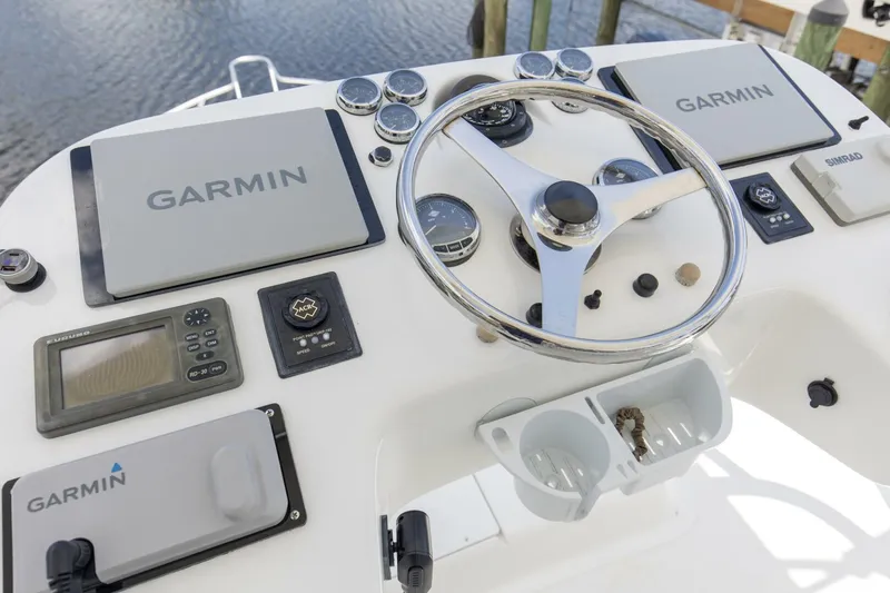 Slide: The Image of 2009 36 Albemarle 360 XF Tin Bender Tower Helm - 5478193