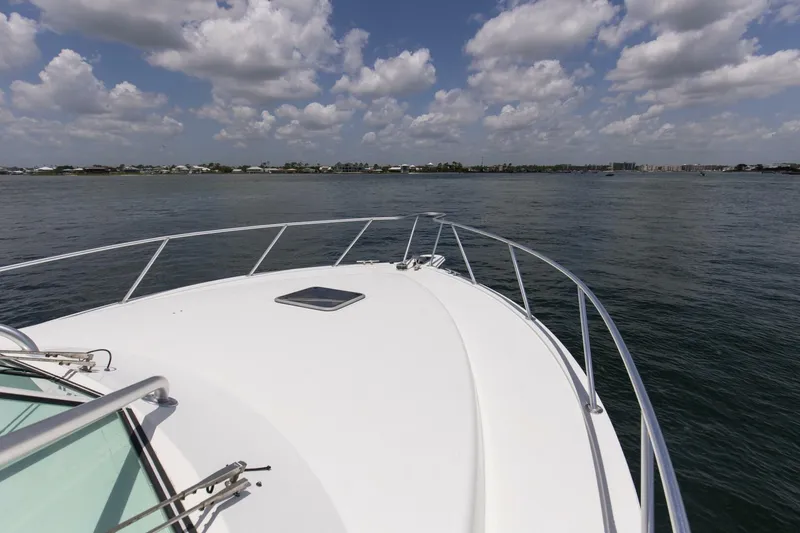 Slide: The Image of 2009 36 Albemarle 360 XF Tin Bender Bow (1) - 5478237