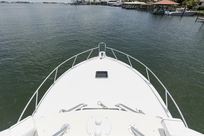 Slide: The Image of 2009 36 Albemarle 360 XF Tin Bender Bow (3) - 5478239