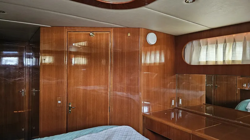 Slide: The Image of Jefferson 60 Marquessa MY 2005 - 5479141