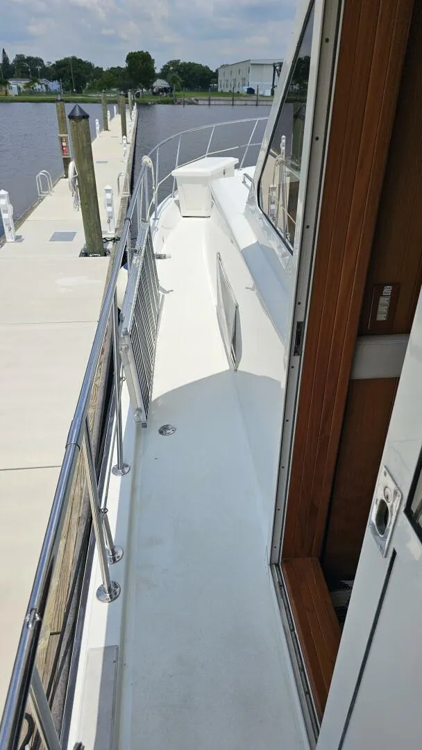 Slide: The Image of Jefferson 60 Marquessa MY 2005 - 5479080