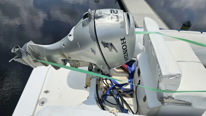 Slide: The Image of Jefferson 60 Marquessa MY 2005 - 5479100