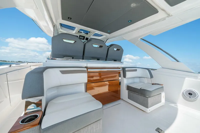 Slide: The Image of Tiara Yachts 38 - Ripple Effect 2019 Tiara Yachts 38 LS - Ripple Effect - 5478265