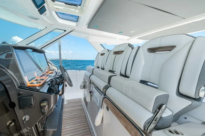 Slide: The Image of Tiara Yachts 38 - Ripple Effect 2019 Tiara Yachts 38 LS - Ripple Effect - 5478270