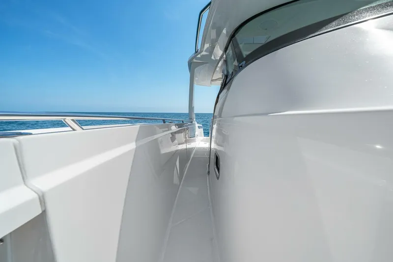 Slide: The Image of Tiara Yachts 38 - Ripple Effect 2019 Tiara Yachts 38 LS - Ripple Effect - 5478276
