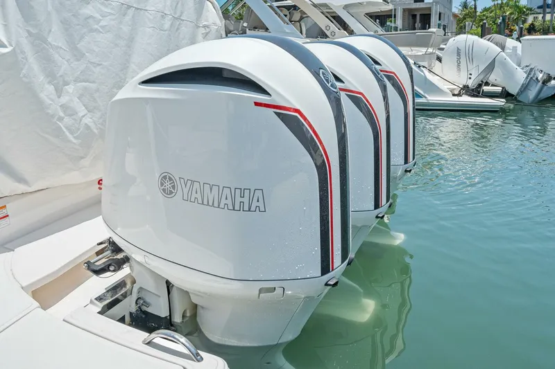 Slide: The Image of Tiara Yachts 38 - Ripple Effect 2019 Tiara Yachts 38 LS - Ripple Effect - 5478283