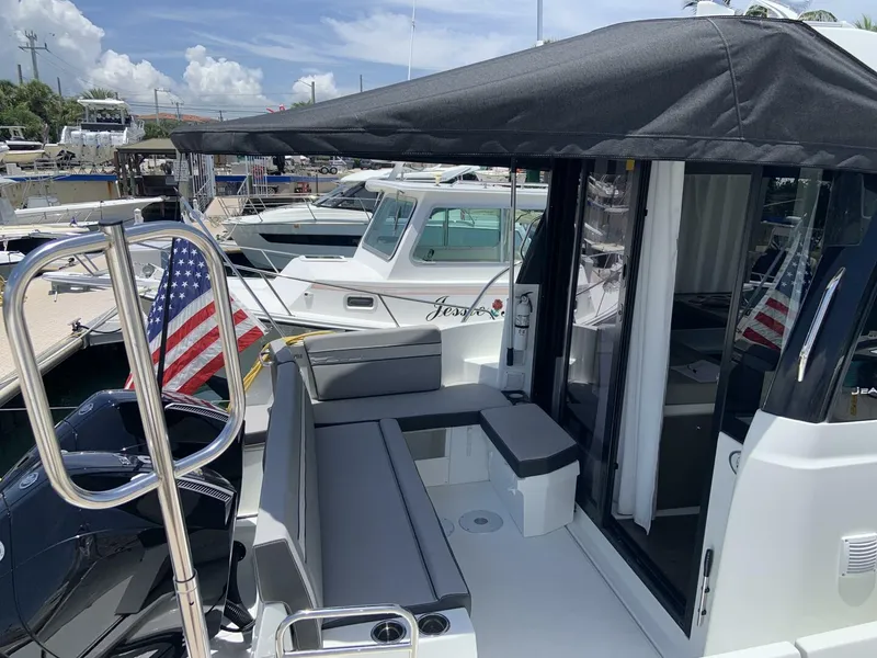 Slide: The Image of Jeanneau NC 1095 Coupe 2025 - 5478581