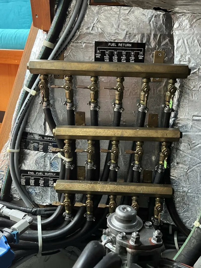 Slide: The Image of Hylas 54 1998 - 5503833