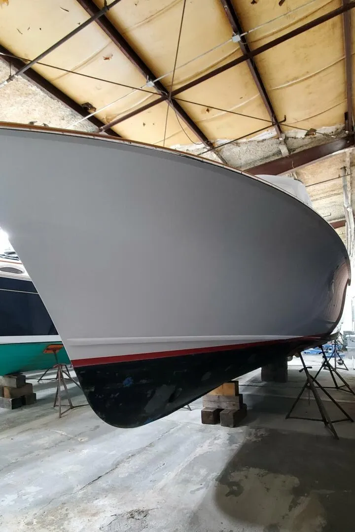 Slide: The Image of Rybovich 32 Express Walkaround Sportfish 1985 - 5830238