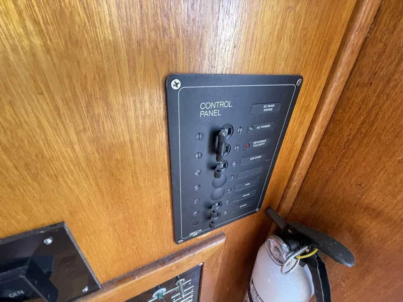 Slide: The Image of Californian 34 LRC 1982 - 5479288