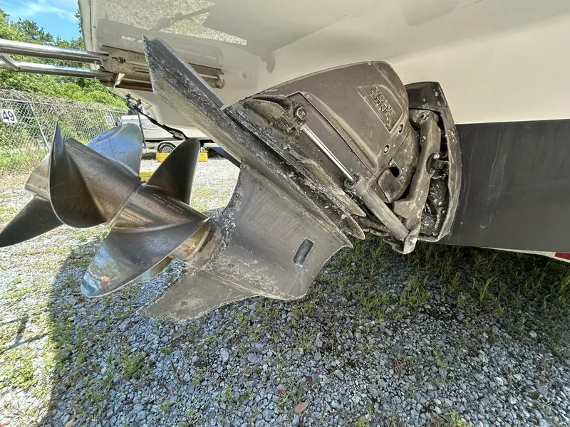 Slide: The Image of Regal 26 Express 2017 - 5498754