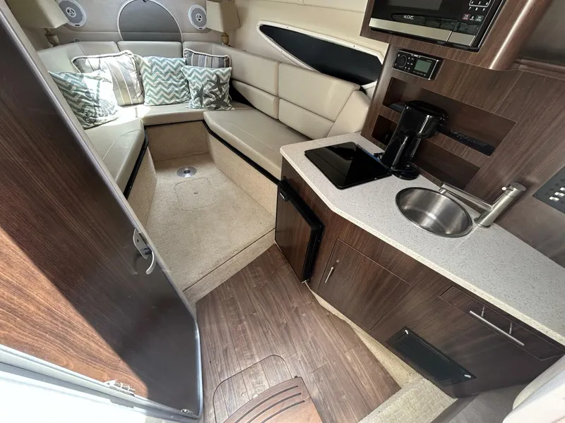 Slide: The Image of Regal 26 Express 2017 - 5498780