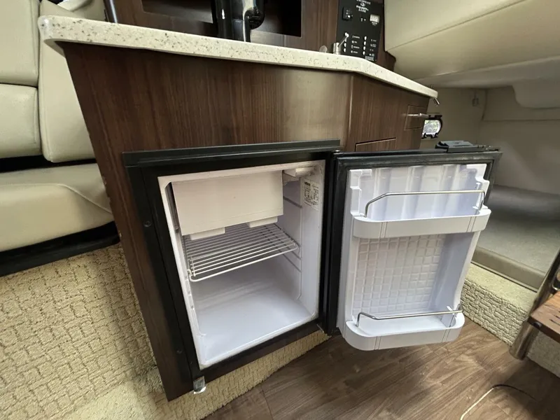 Slide: The Image of Regal 26 Express 2017 - 5498793