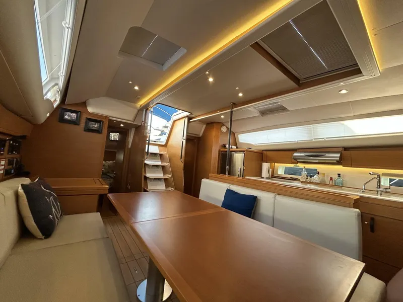 Slide: The Image of Jeanneau 54 2017 - 5481922