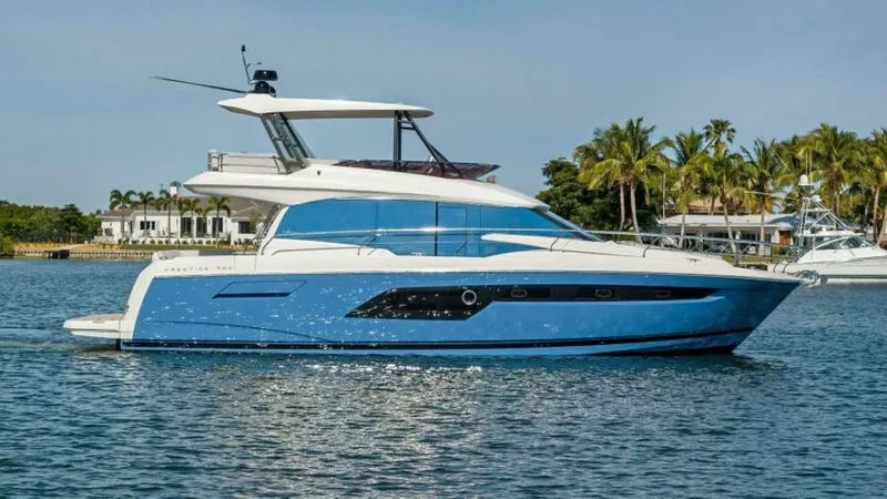 The Image of 2020 52 Prestige Flybridge - Vacay - Profile - 5482418