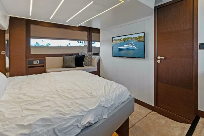 Slide: The Image of 2020 52 Prestige Flybridge - Vacay - Master Stateroom - 5482443