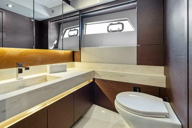 Slide: The Image of 2020 52 Prestige Flybridge - Vacay - Master Head - 5482449