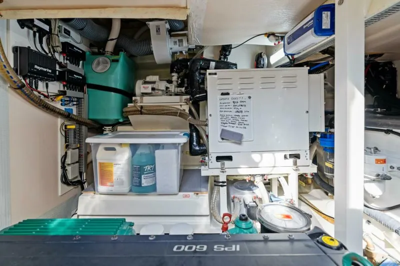 Slide: The Image of 2020 52 Prestige Flybridge - Vacay - Engine Room - 5482485