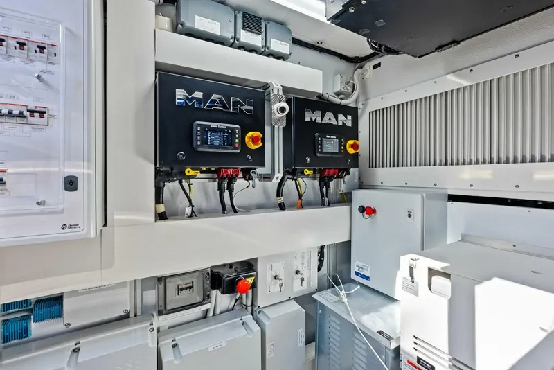 Slide: The Image of Pershing 7X 2025 - 5500711