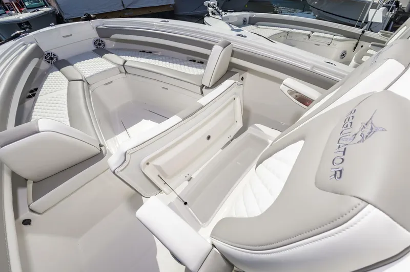 Slide: The Image of 25RegulatorHull377_023 - 5722247