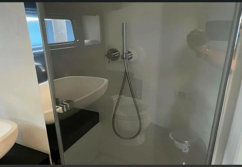 Slide: The Image of Azimut Verve 42 2022 - 5502794