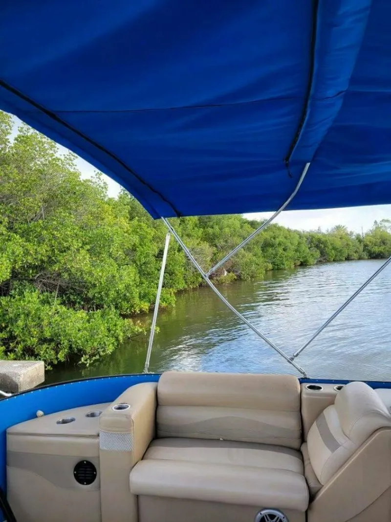 Slide: The Image of Bahama Commercial Grade Tri-Too 2021 - 5485866