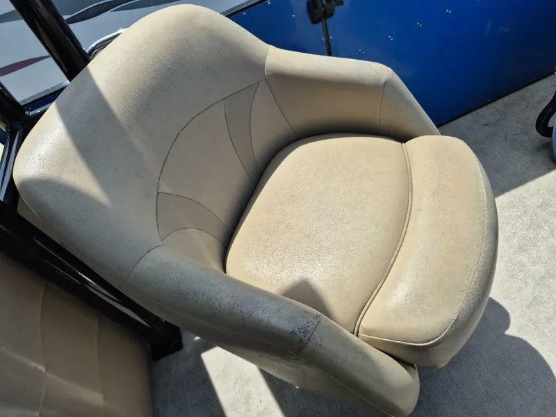 Slide: The Image of Bahama Commercial Grade Tri-Too 2021 - 5695216