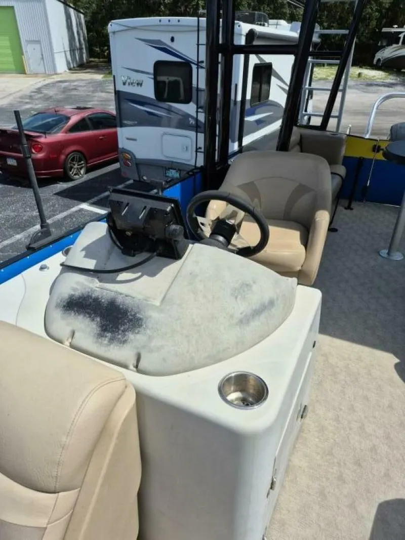 Slide: The Image of Bahama Commercial Grade Tri-Too 2021 - 5695219