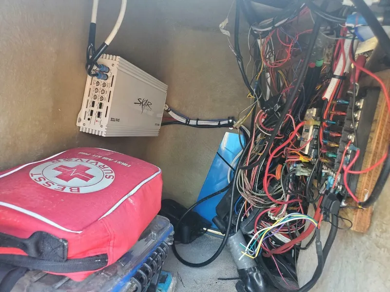 Slide: The Image of Bahama Commercial Grade Tri-Too 2021 - 5485822