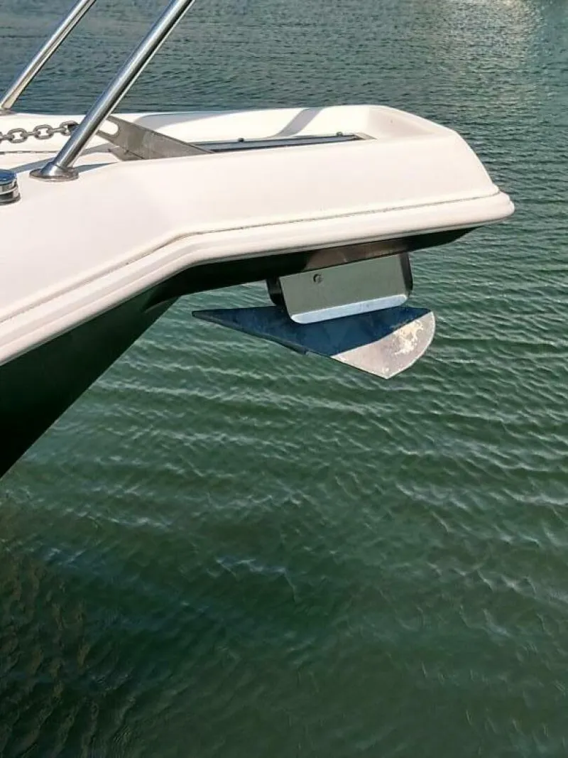 Slide: The Image of Pro-Line 32 Express Anchor view under bow pulpit. - 5533908