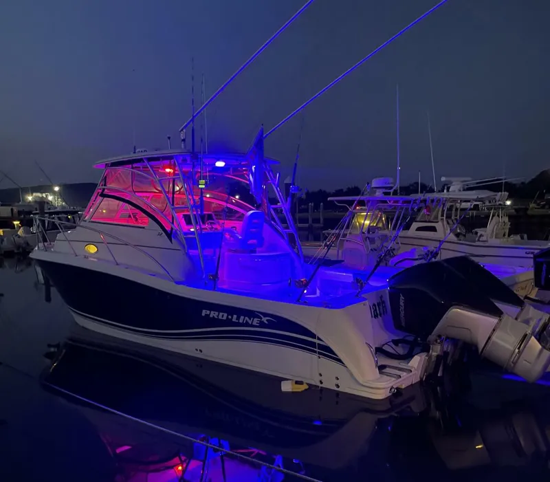 Slide: The Image of Pro-Line 32 Express Stern lighting night view - 5586335