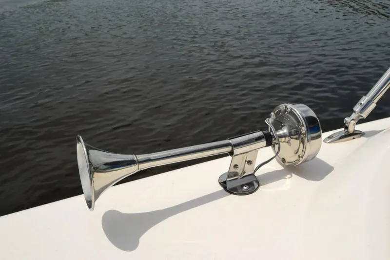 Slide: The Image of Hurricane 2400 Sundeck 2011 - 5492298