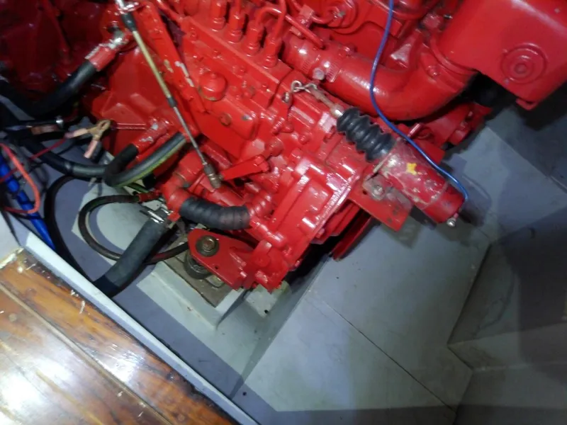 Slide: The Image of Whitby 42 Center Cockpit 1980 - 5485934