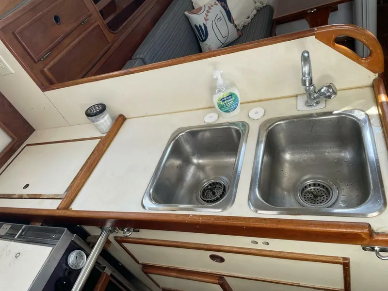 Slide: The Image of Whitby 42 Center Cockpit 1980 - 5845877