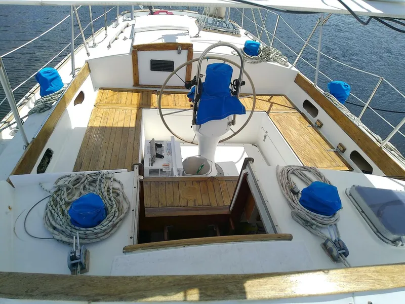 Slide: The Image of Whitby 42 Center Cockpit 1980 - 5485874