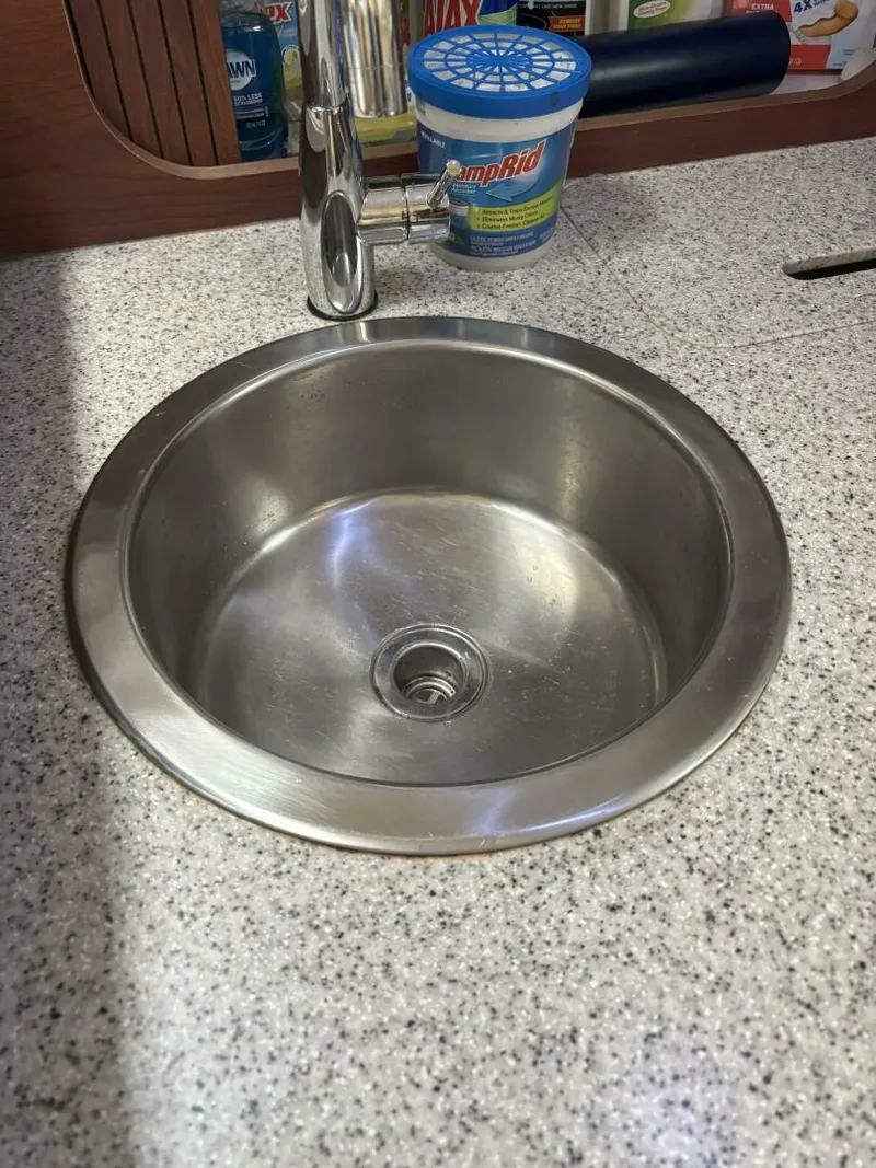 Slide: The Image of Rinker 342 Fiesta Vee 2002 - 5640352