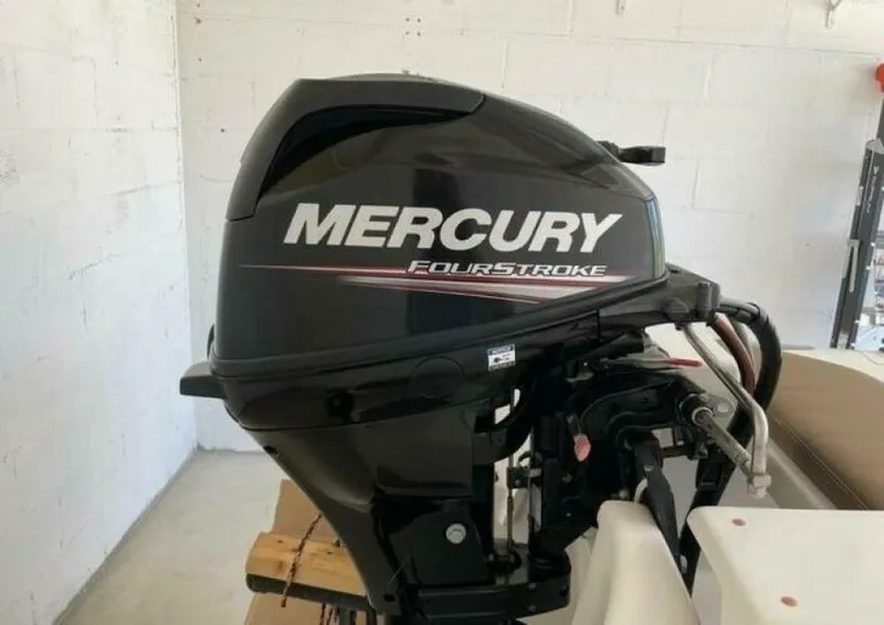 Slide: The Image of 2002 Riviera 40 Flybridge - SKIESTA - Dinghy Engine - 5486883