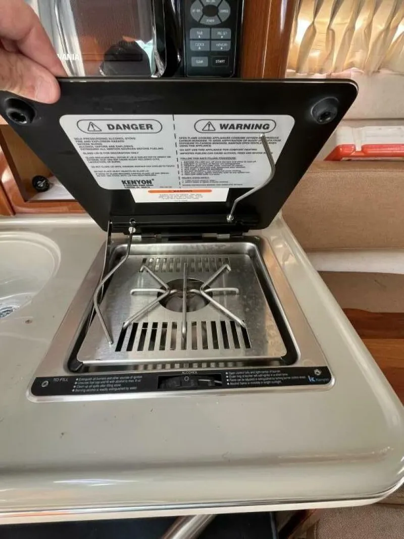 Slide: The Image of Sea Ray 240 SUNDANCER 2012 - 5487046