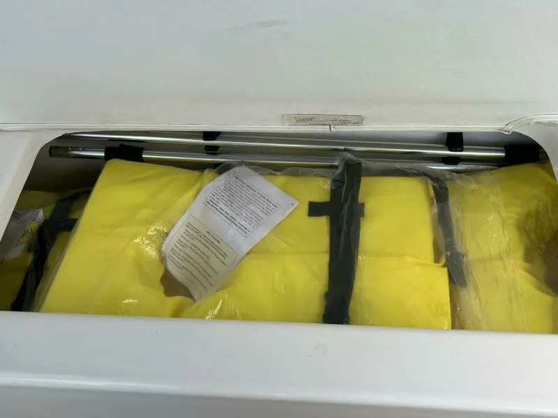 Slide: The Image of Sea Ray 240 SUNDANCER 2012 - 5487073