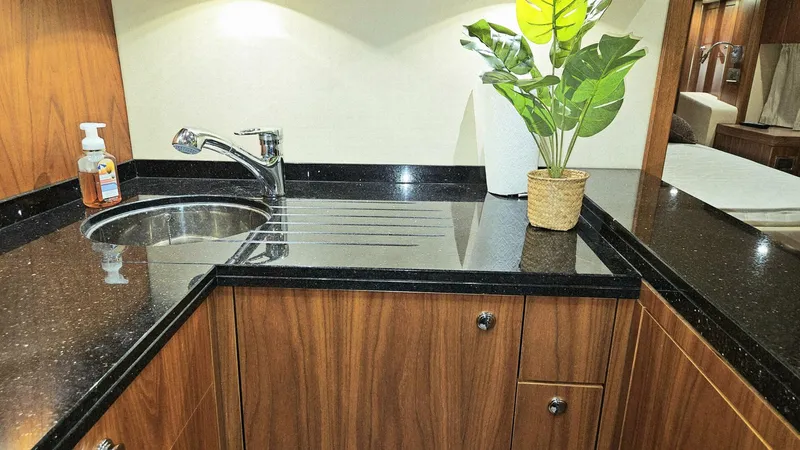 Slide: The Image of Sunseeker 53 Manhattan 2012 - 5870977