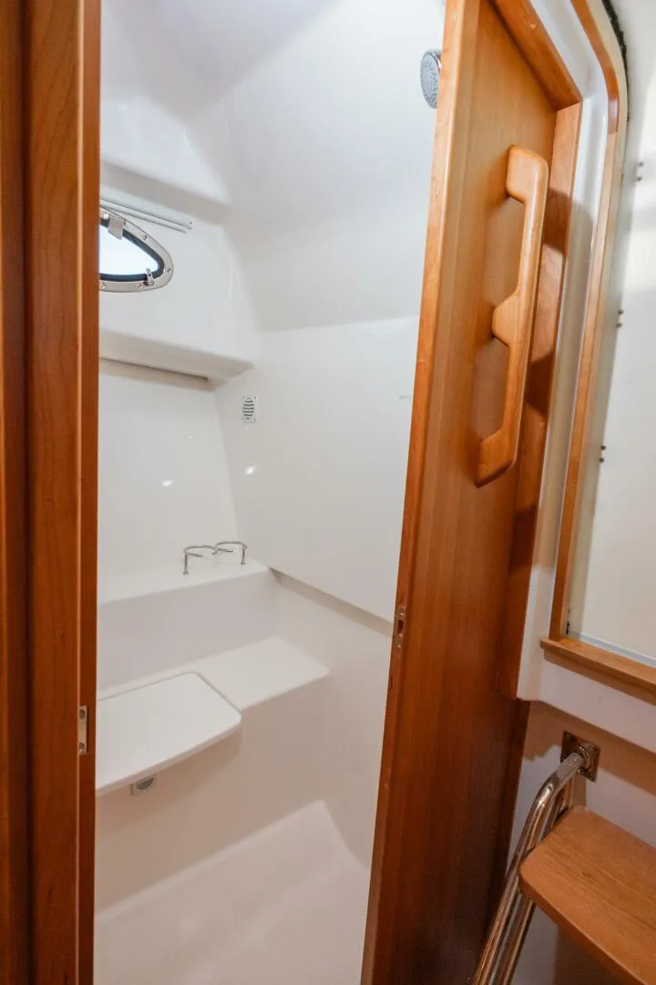 Slide: The Image of 2026 Back Cove 34O 34 - 5819560