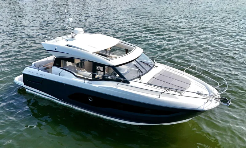 Slide: The Image of Prestige 420S 2024 - 5487417