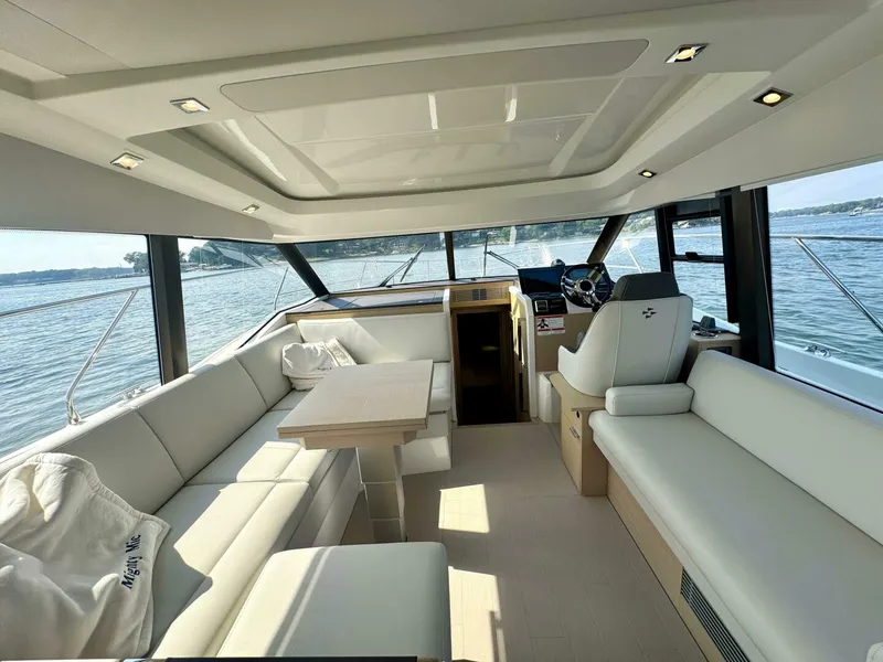 Slide: The Image of Prestige 420S 2024 - 5487423