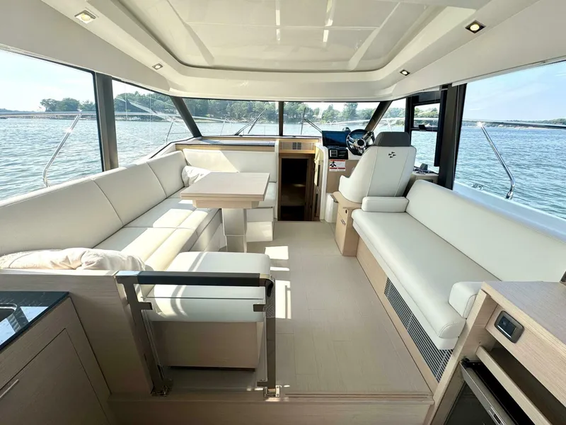 Slide: The Image of Prestige 420S 2024 - 5487430