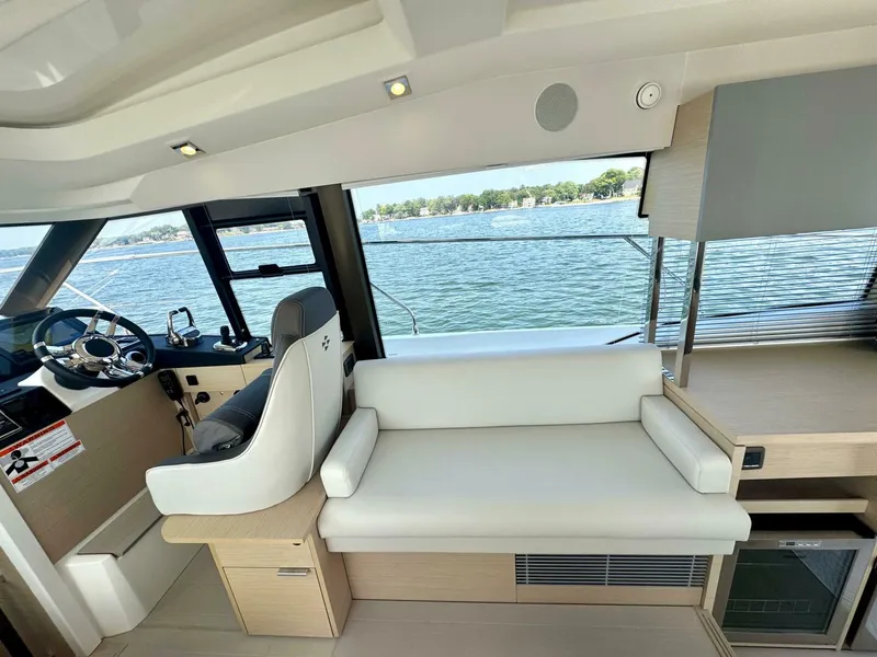 Slide: The Image of Prestige 420S 2024 - 5487435