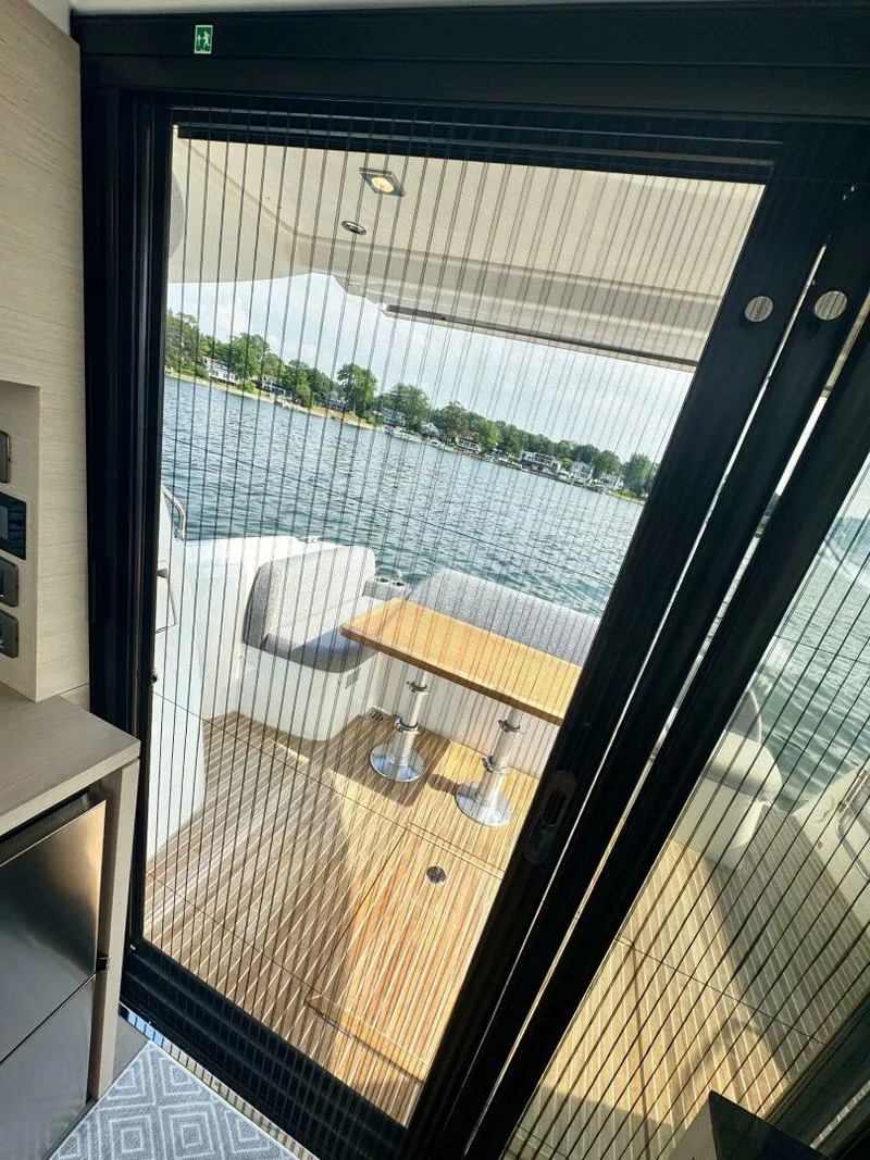 Slide: The Image of Prestige 420S 2024 - 5487441