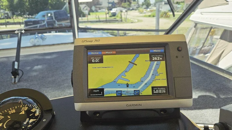 Slide: The Image of Chris-Craft 381 Catalina 1986 - 5870812